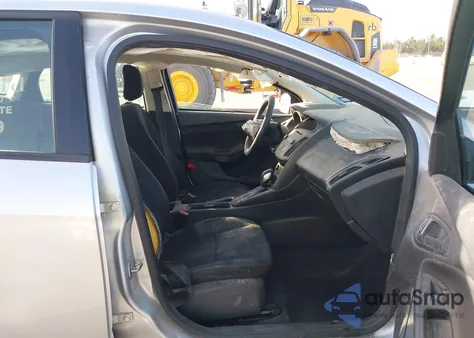 2017 Ford Focus S from USA, damaged, VIN 1FADP3E27HL229803